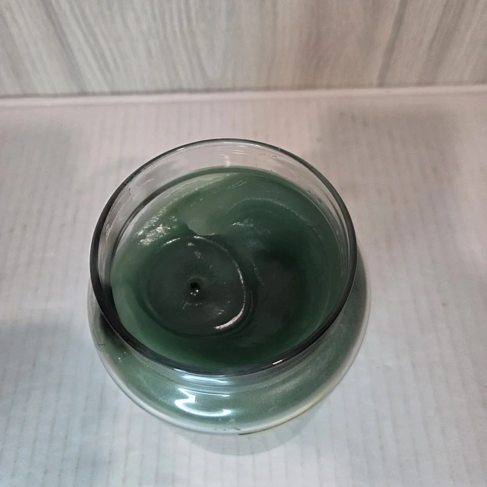 Yankee Candle Bahama Breeze Large Jar Candle 22 oz W/ Pure Natural Extracts